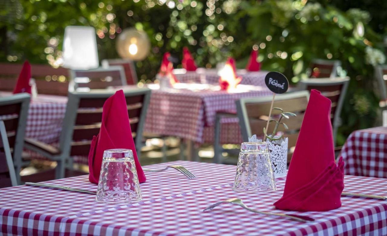 Hotel Restaurant Aux Sapins タン エクステリア 写真